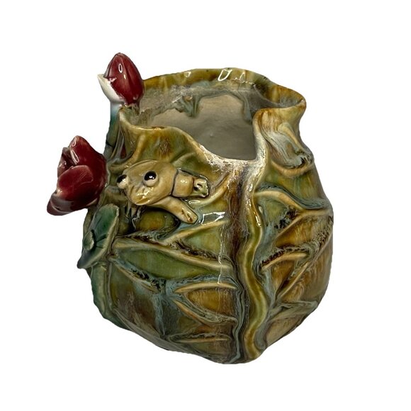 Vintage Majolica Green Glaze Leaves and Frog w Roses Vase Planter Incised Mark - Picture 1 of 14